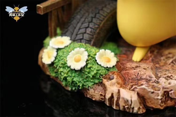 Pikachu Carry Togepi