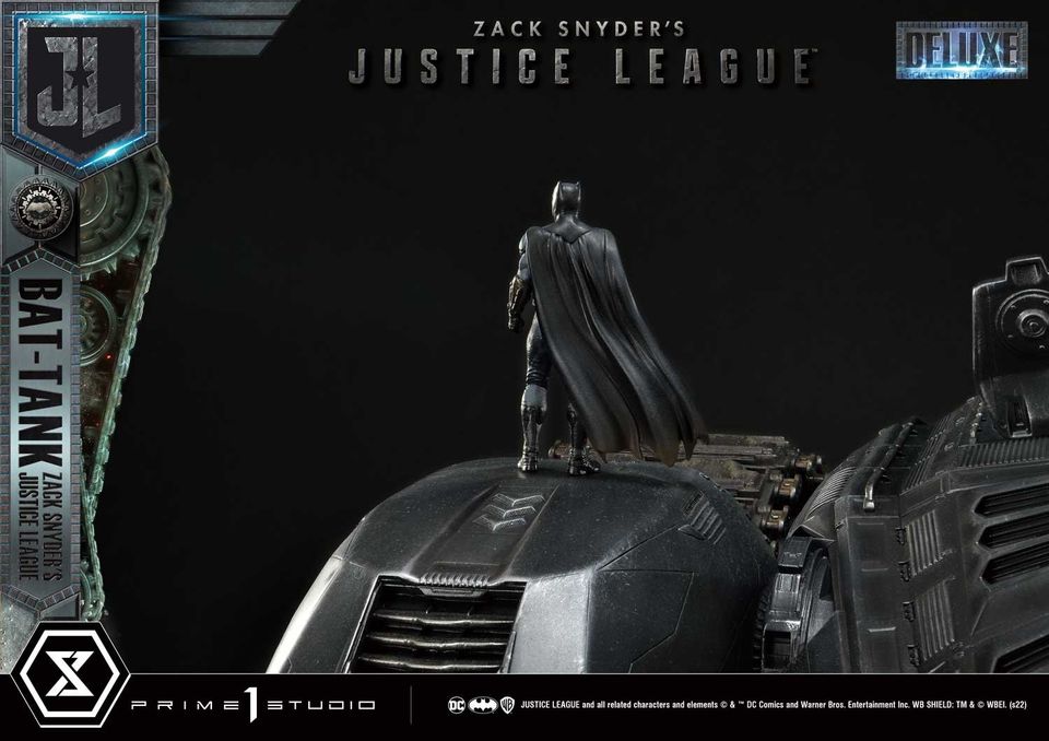 Justice League (Film) Bat-Tank Zack Snyder's Justice League Deluxe Version