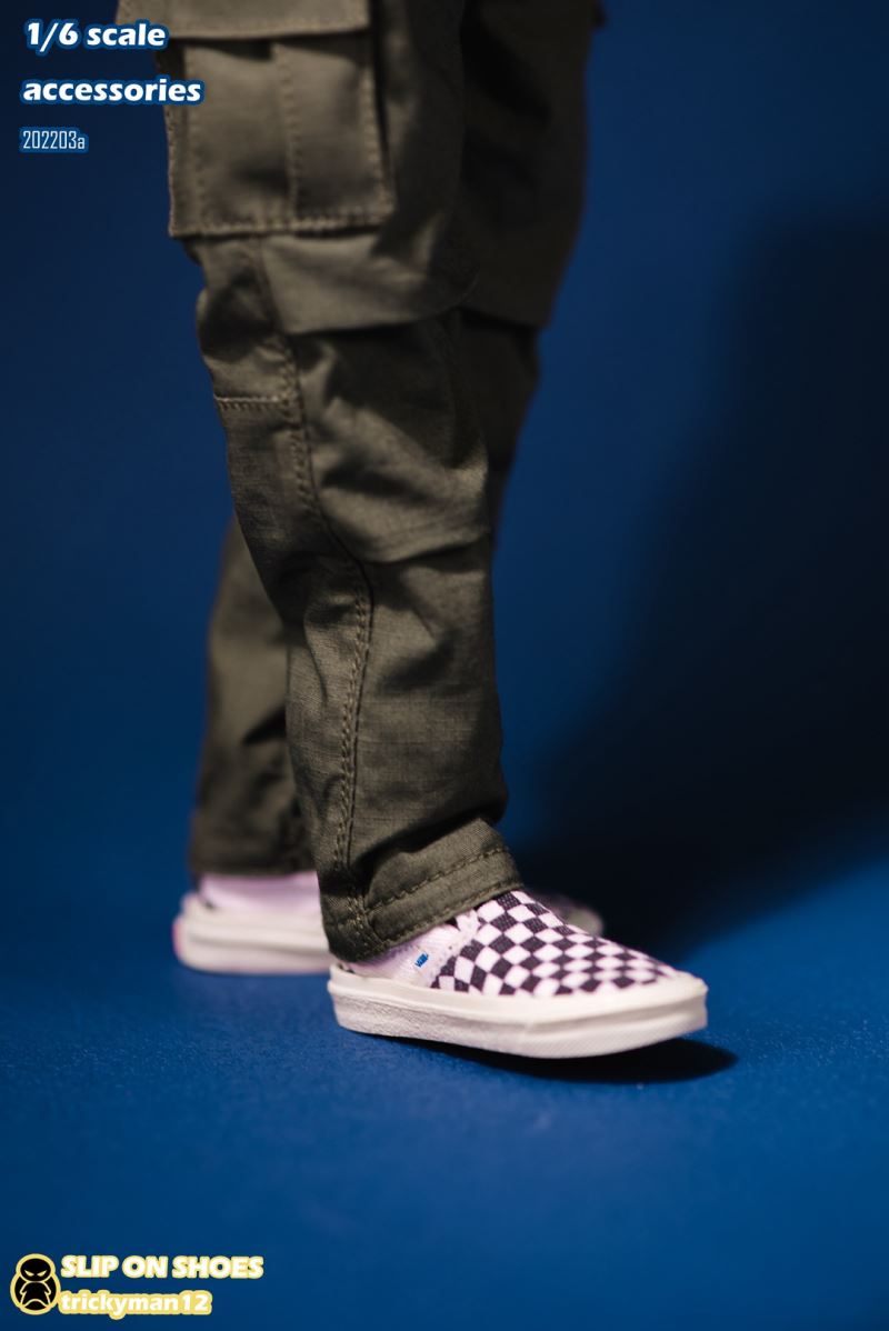 Shoes 1/6