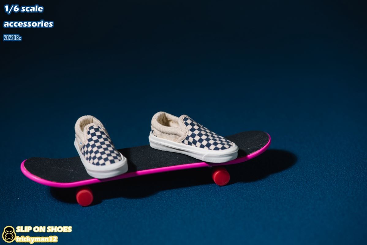 Shoes 1/6