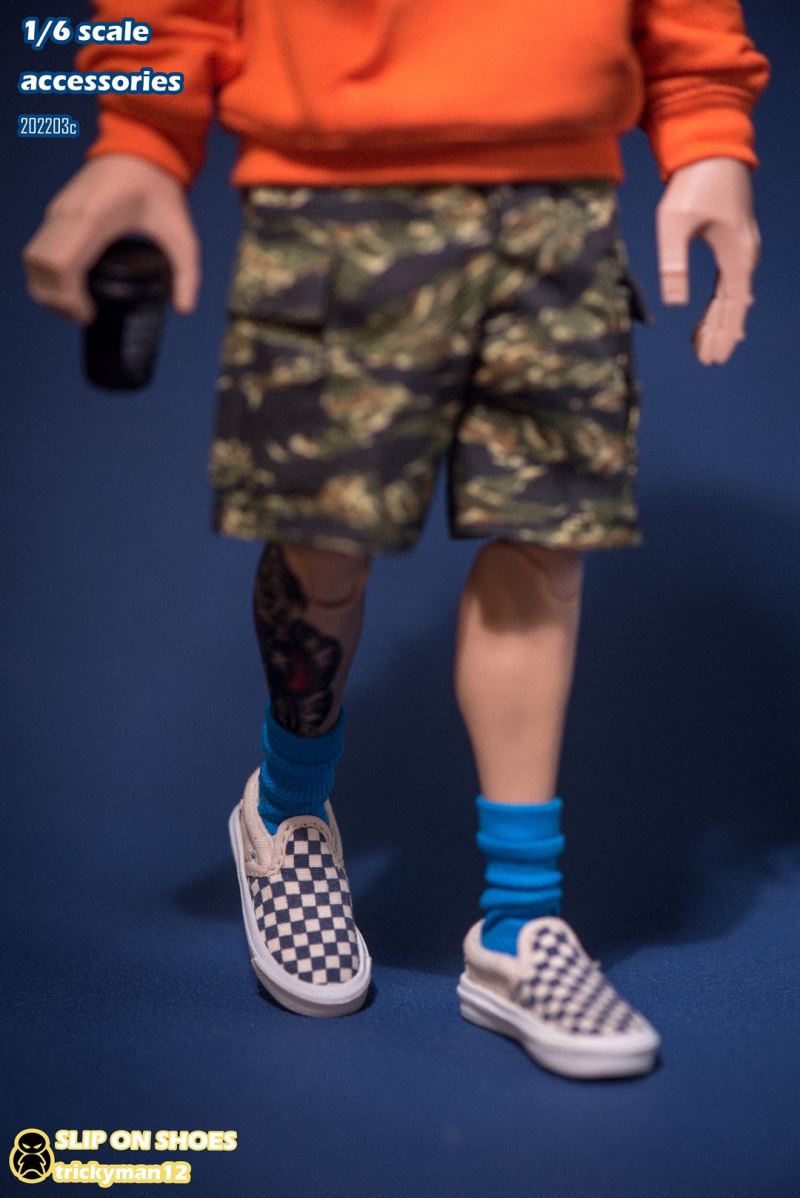 Shoes 1/6