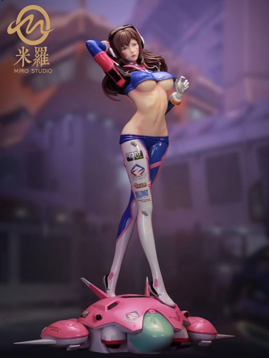 DVA Gamer Girl