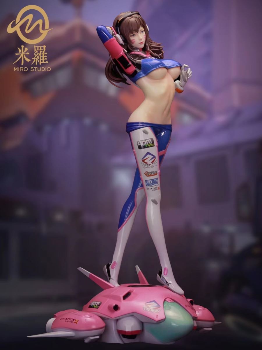 DVA Gamer Girl