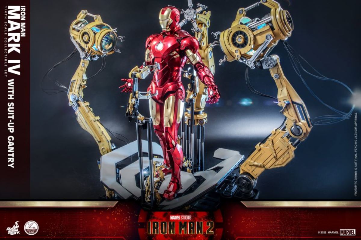 Iron Man Mark IV with Suit-Up Gantry Collectible Set