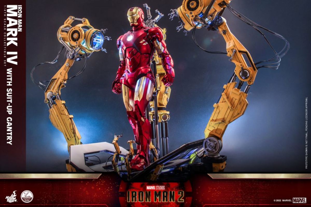 Iron Man Mark IV with Suit-Up Gantry Collectible Set