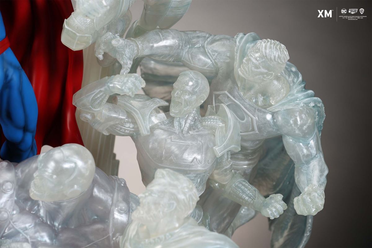 Superman – Justice by David Finch (Ice Crystal) 6th Scale