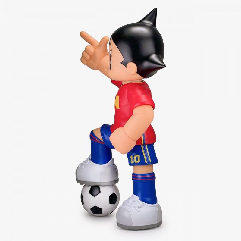 World Cup Peter Pan Astro Boy Vinyl Figure