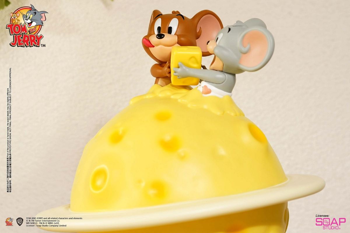 Tom and Jerry Cheese Moon USB Night Light