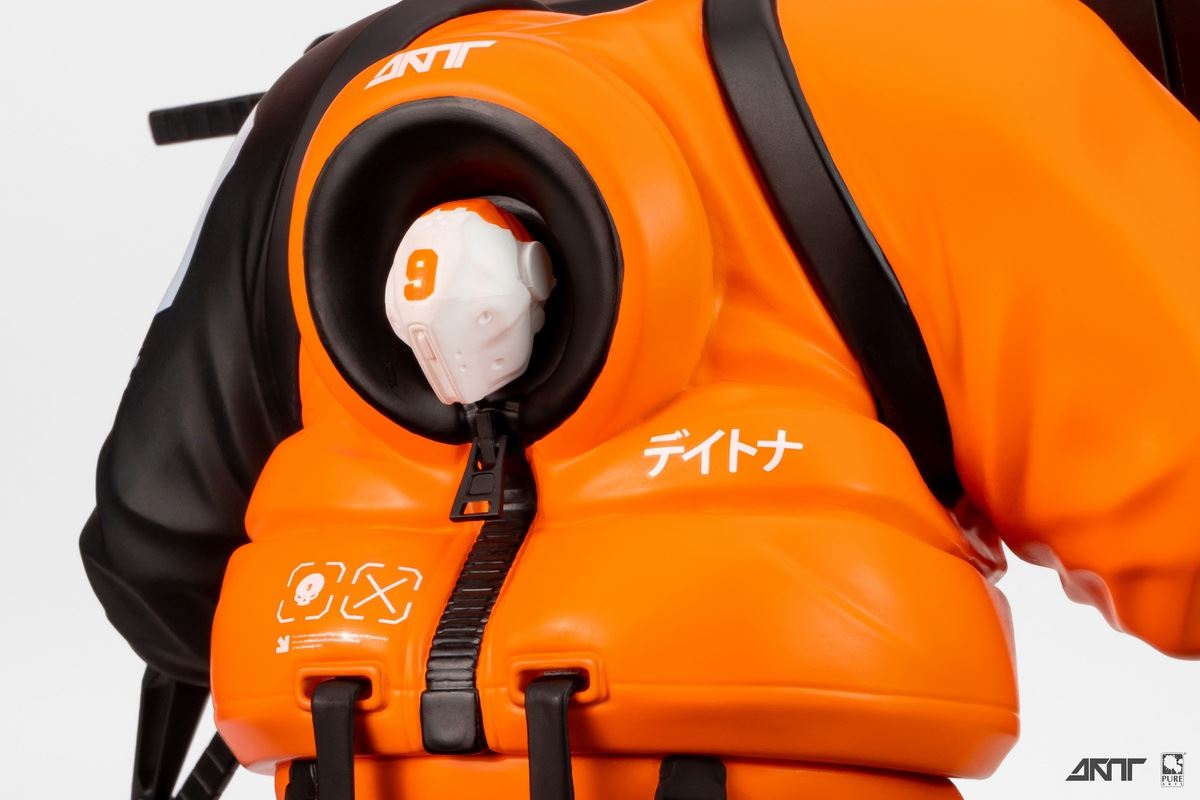 Master9eyes Orenji-San