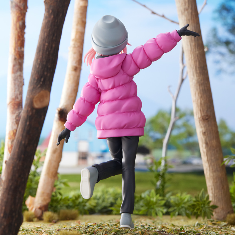 Yuru Camp Premium Figure Nadeshiko Kakamigahara & Shima Rin