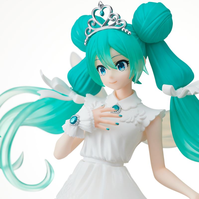 Hatsune Miku 15th Anniversary KEI Ver