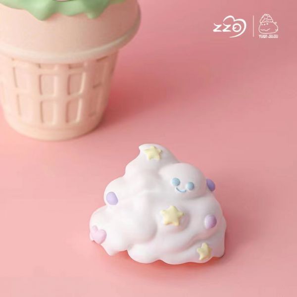 Yuan Jiujiu Creamy White Peach Cone