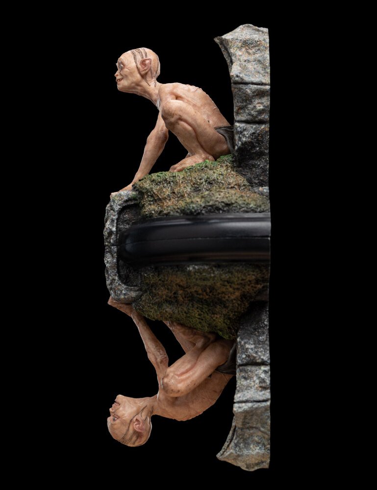 Gollum & Smeagol in Ithilien (The Lord of the Rings) 