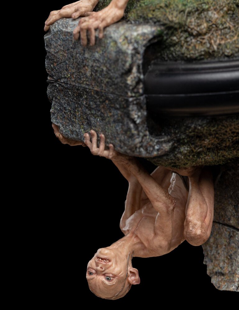 Gollum & Smeagol in Ithilien (The Lord of the Rings) 