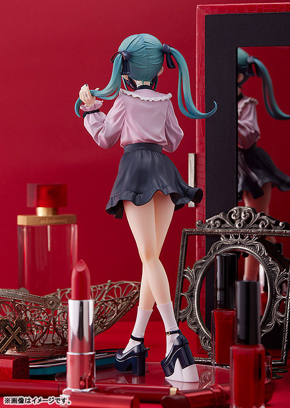 POP UP PARADE Hatsune Miku Character Vocal Series 01 Hatsune Miku The Vampire Ver. L