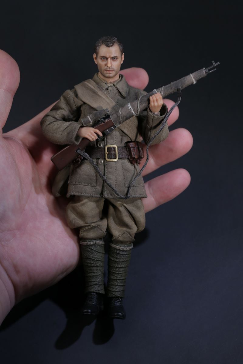 Soviet Sniper Vassili & Big gold tooth 1/12