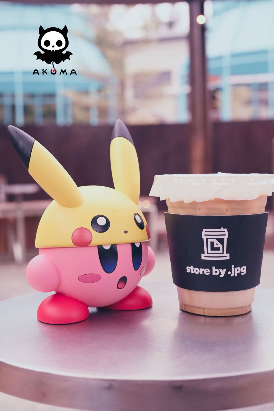 Kirby cosplay Pikachu