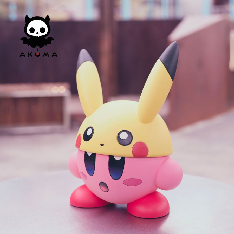 Kirby cosplay Pikachu