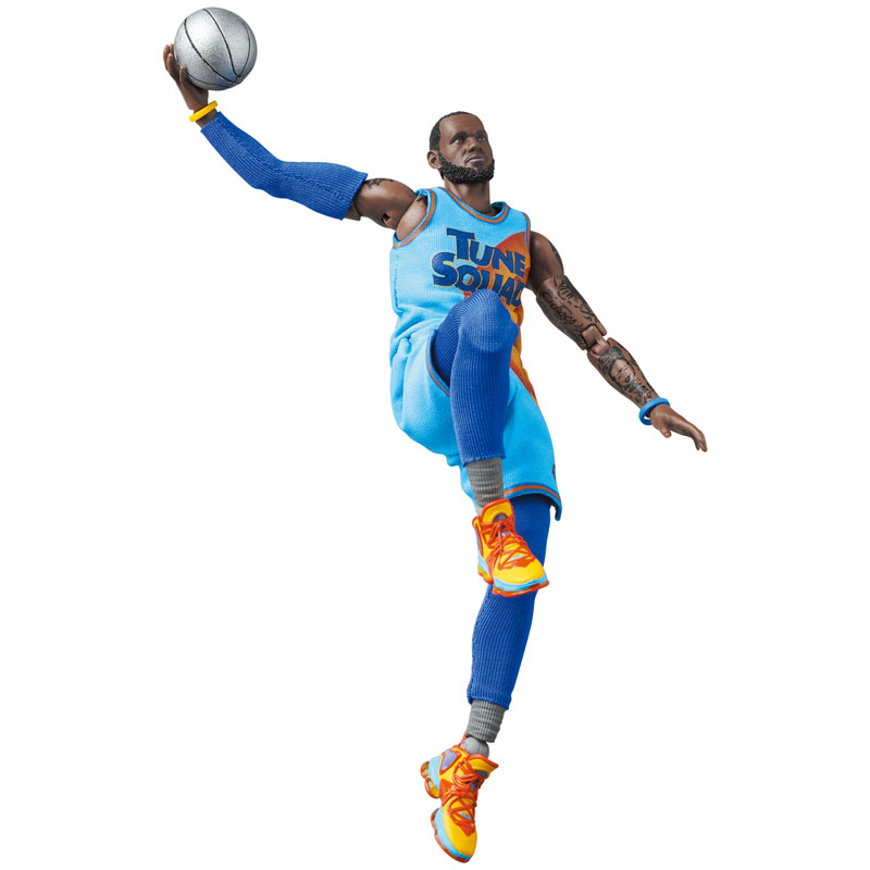 MAFEX No.197 MAFEX LeBron James SPACE JAM: A NEW LEGACY Ver