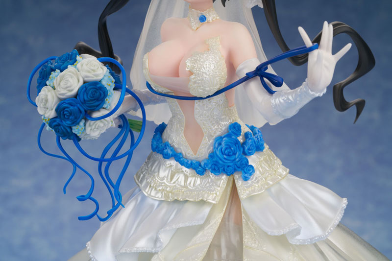 Is It Wrong to Try to Pick Up Girls in a Dungeon? IV Hestia -Wedding Dress- 1/7