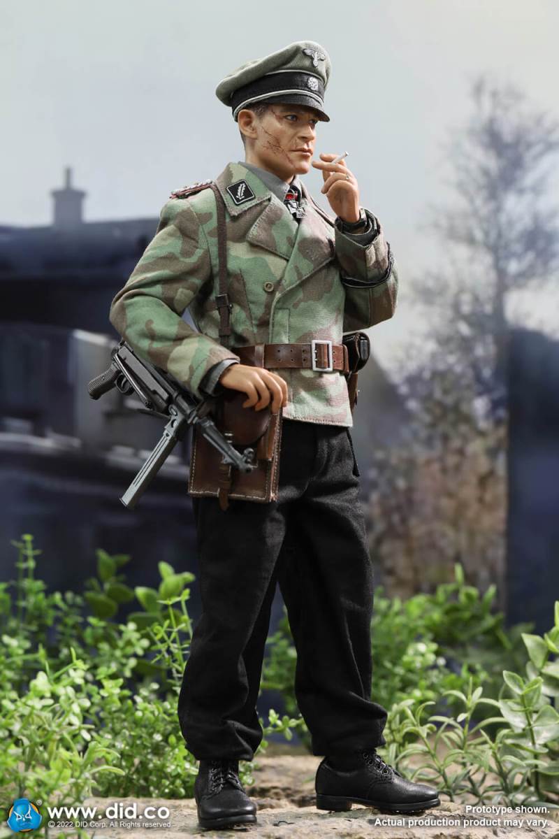 WWII German Armored Commander - Jager 1/6