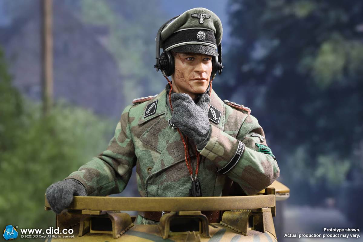 WWII German Armored Commander - Jager 1/6