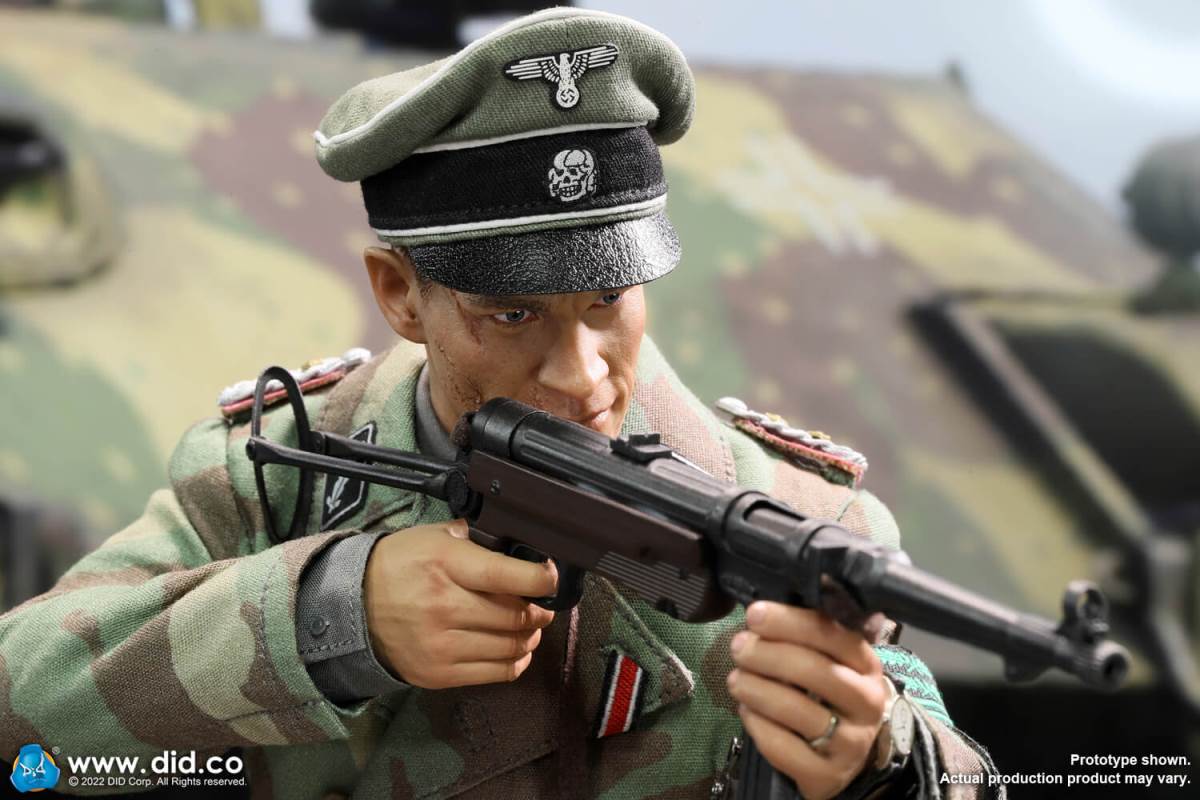WWII German Armored Commander - Jager 1/6