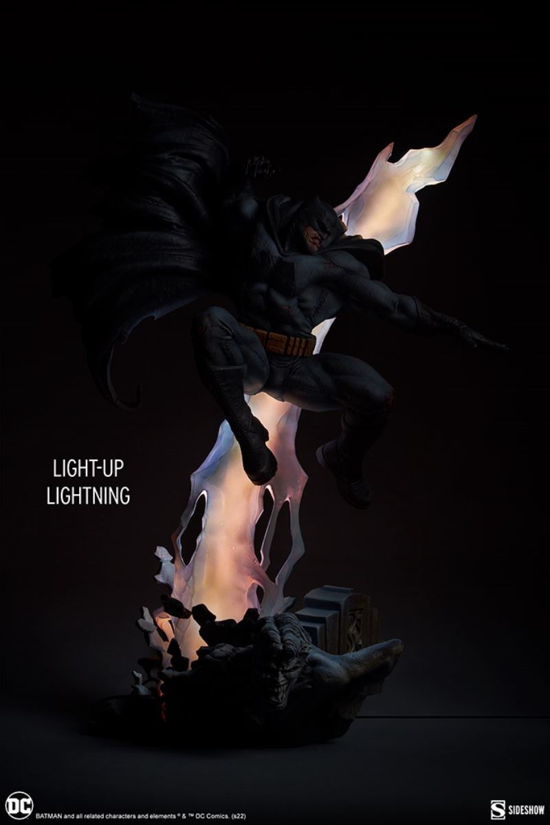DC Comics - Batman: The Dark Knight Returns