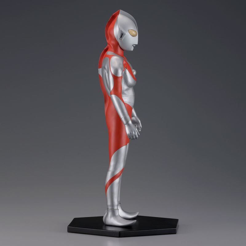 CHARACTER CLASSICS Ultraman (B type)
