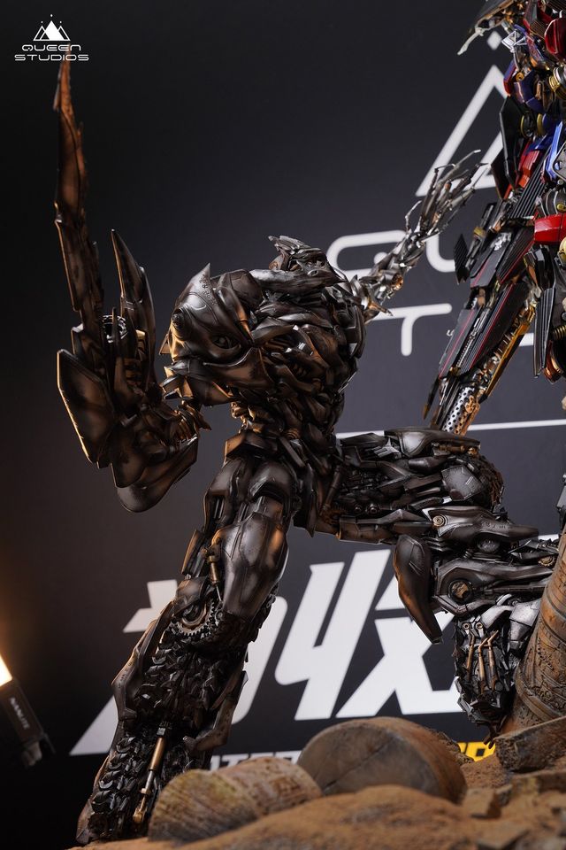 Optimus Prime vs Megatron