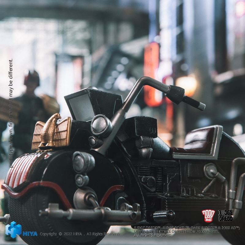 SWAT Judge Dredd and Motorcycle 1/18