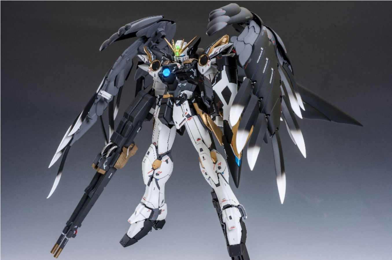 Bandai MG Wing Gundam Zero [Re colored Black Swan ver.]