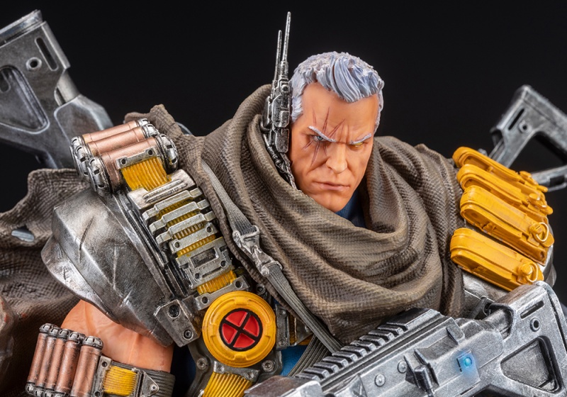 Cable FINE ART STATUE Signature Series Feat. Kucharek Brothers
