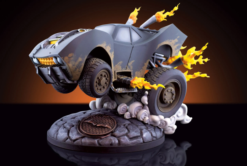 THE BATMAN DESIGNER SERIES BATMOBILE STATUE