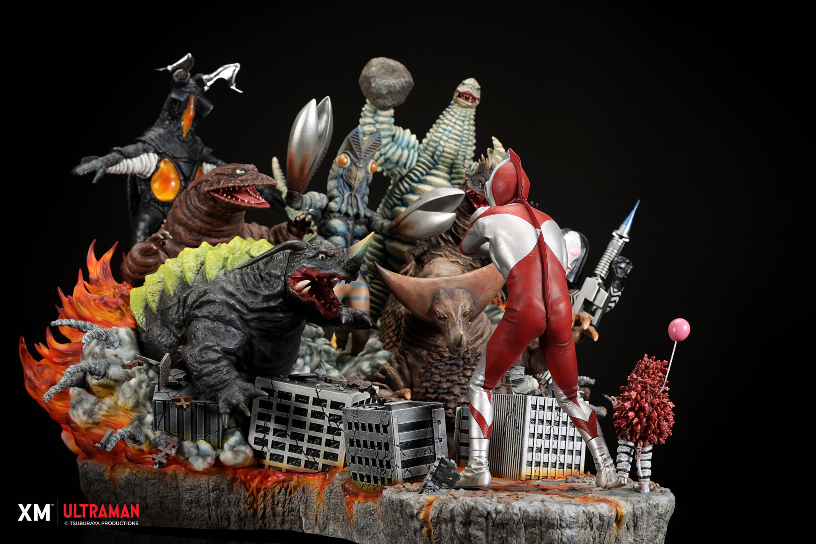 Ultraman VS Kaiju 30cm