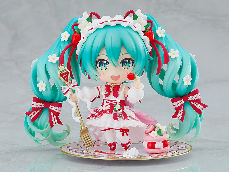 Nendoroid Hatsune Miku 15th Anniversary Ver