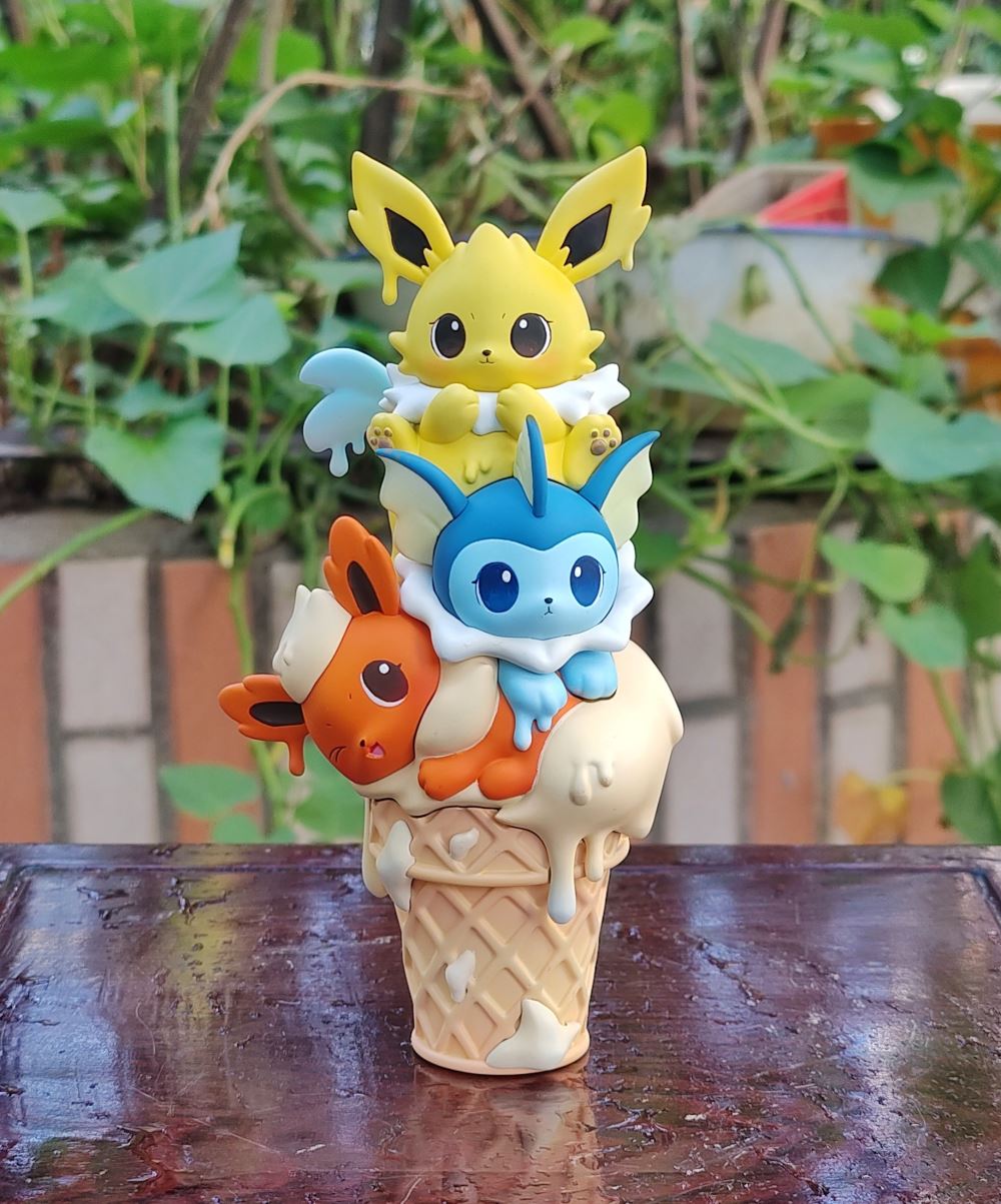 Ice Cream Jolteon Flareon and Vaporeon - Pokemon