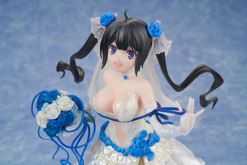 Is It Wrong to Try to Pick Up Girls in a Dungeon? IV Hestia -Wedding Dress- 1/7