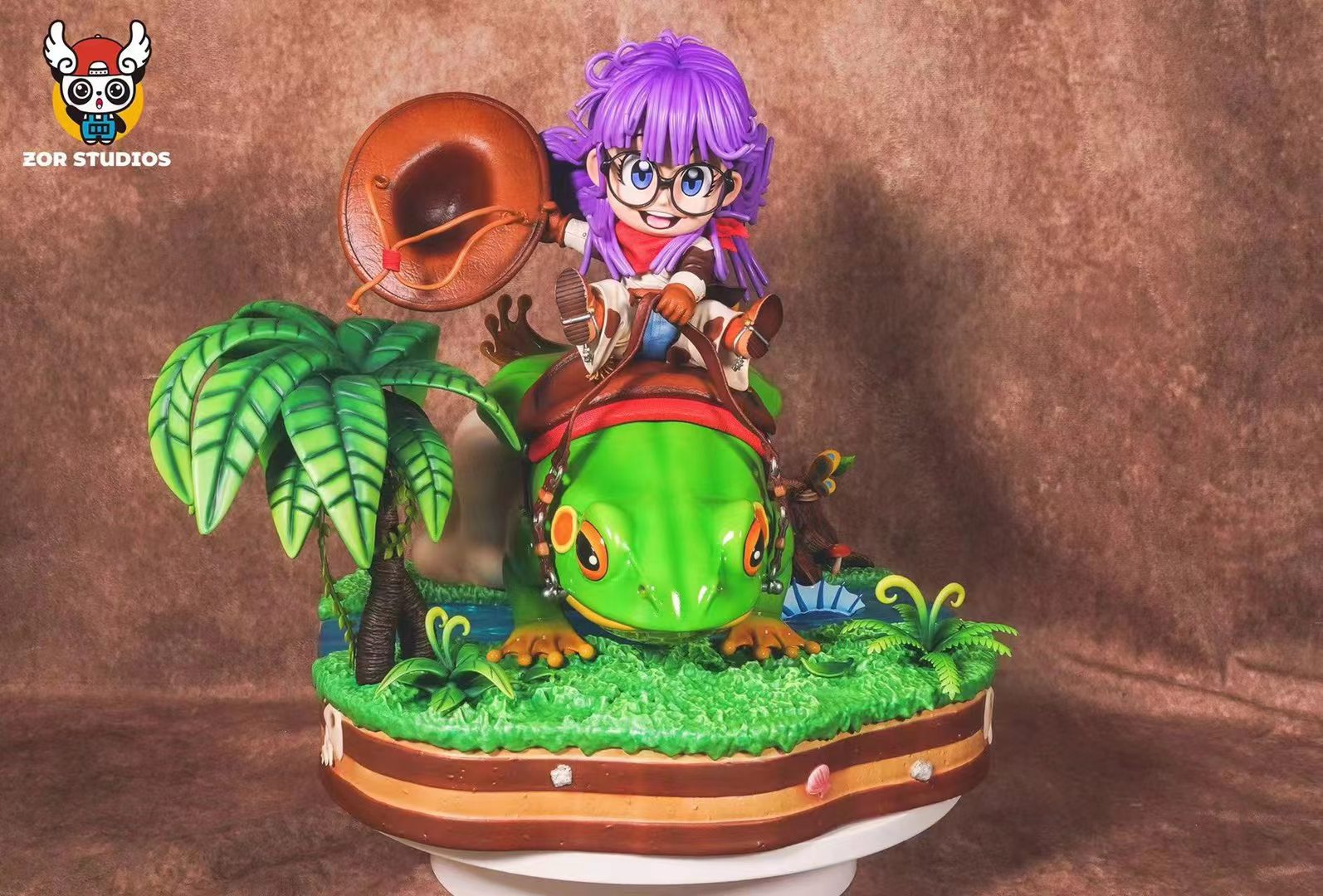 Giant Frog Arale