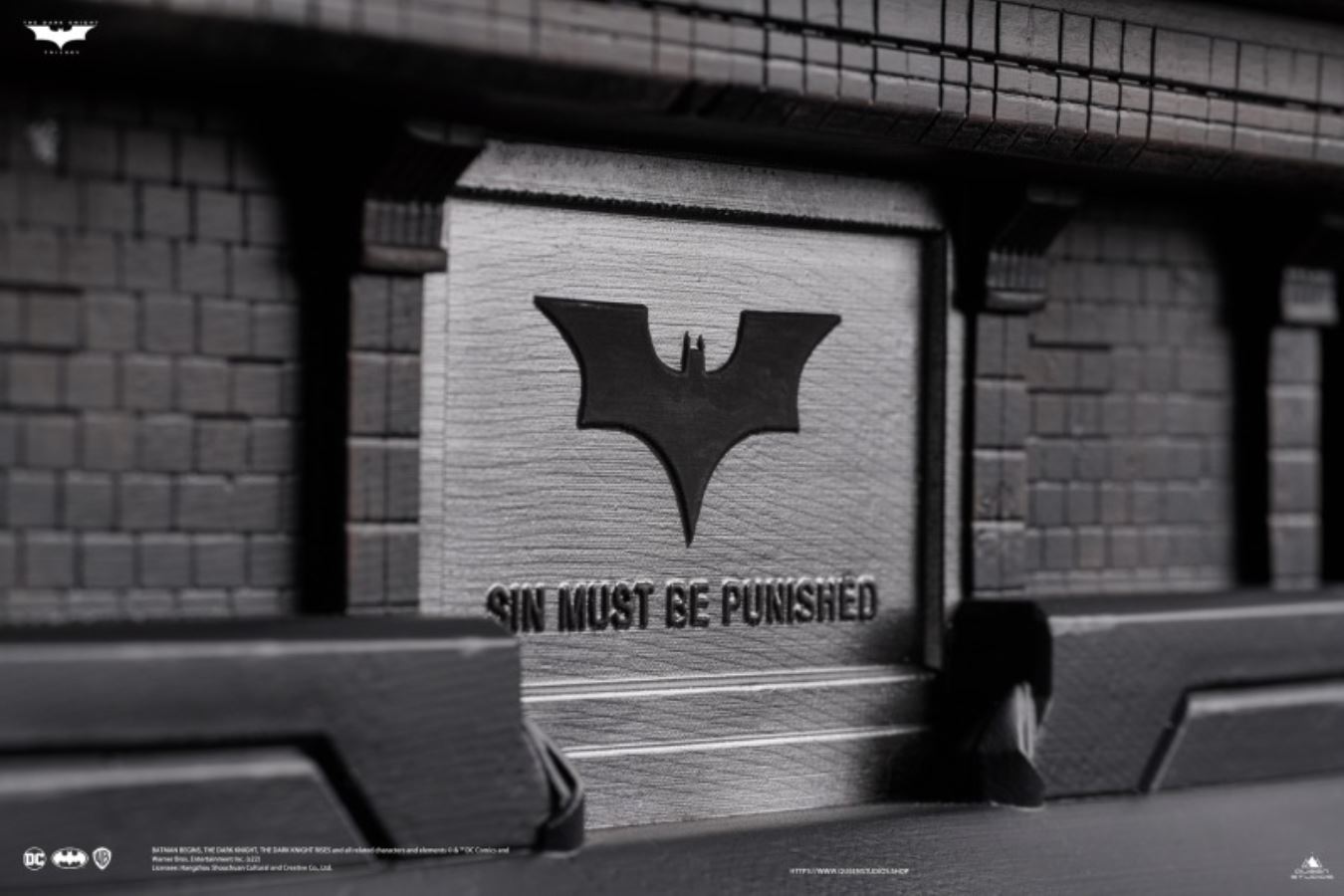  The Joker (Police Uniform) Life-Size Bust 1/1