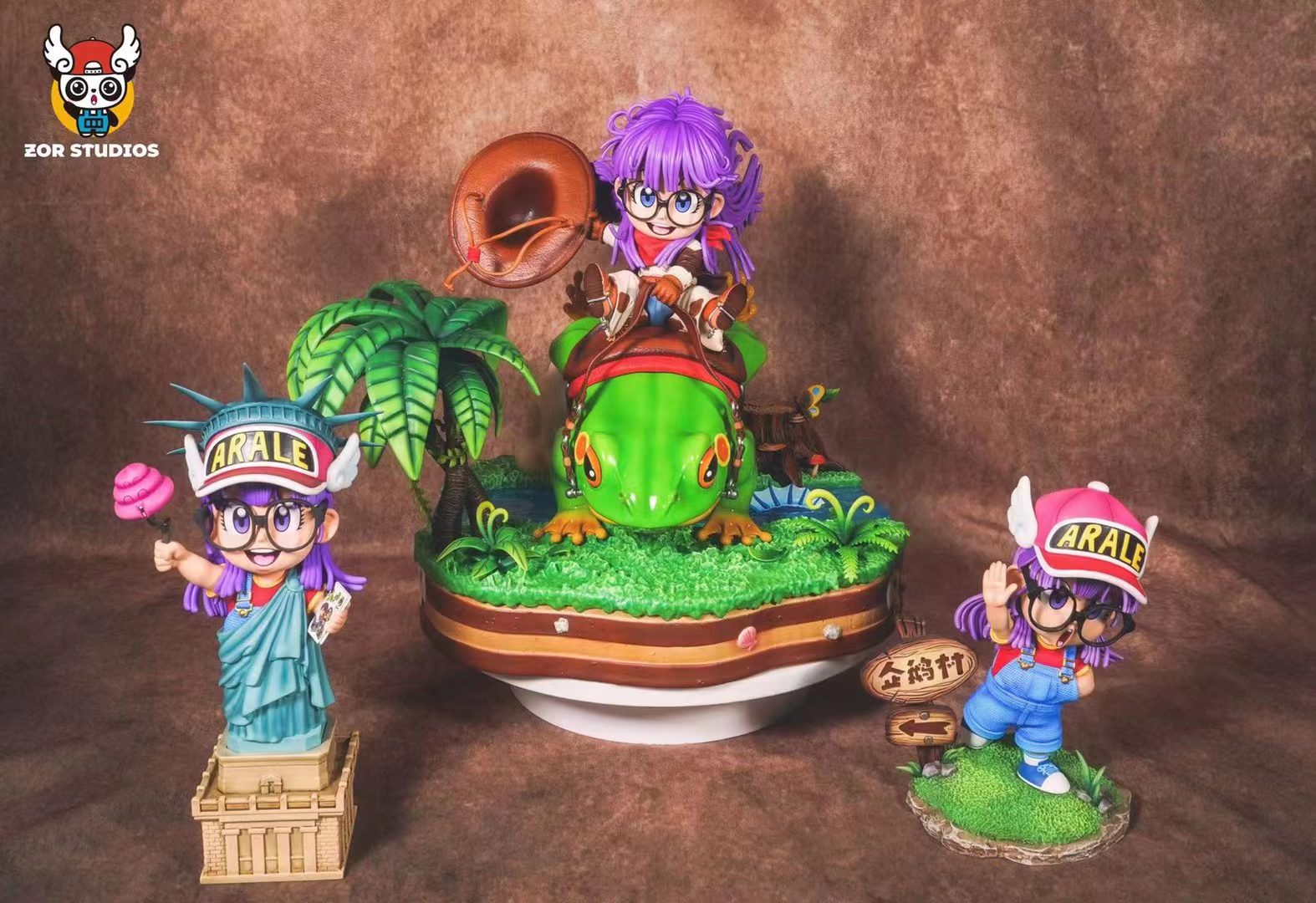 Giant Frog Arale
