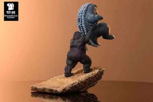 Godzilla Kingkong cos Lion King