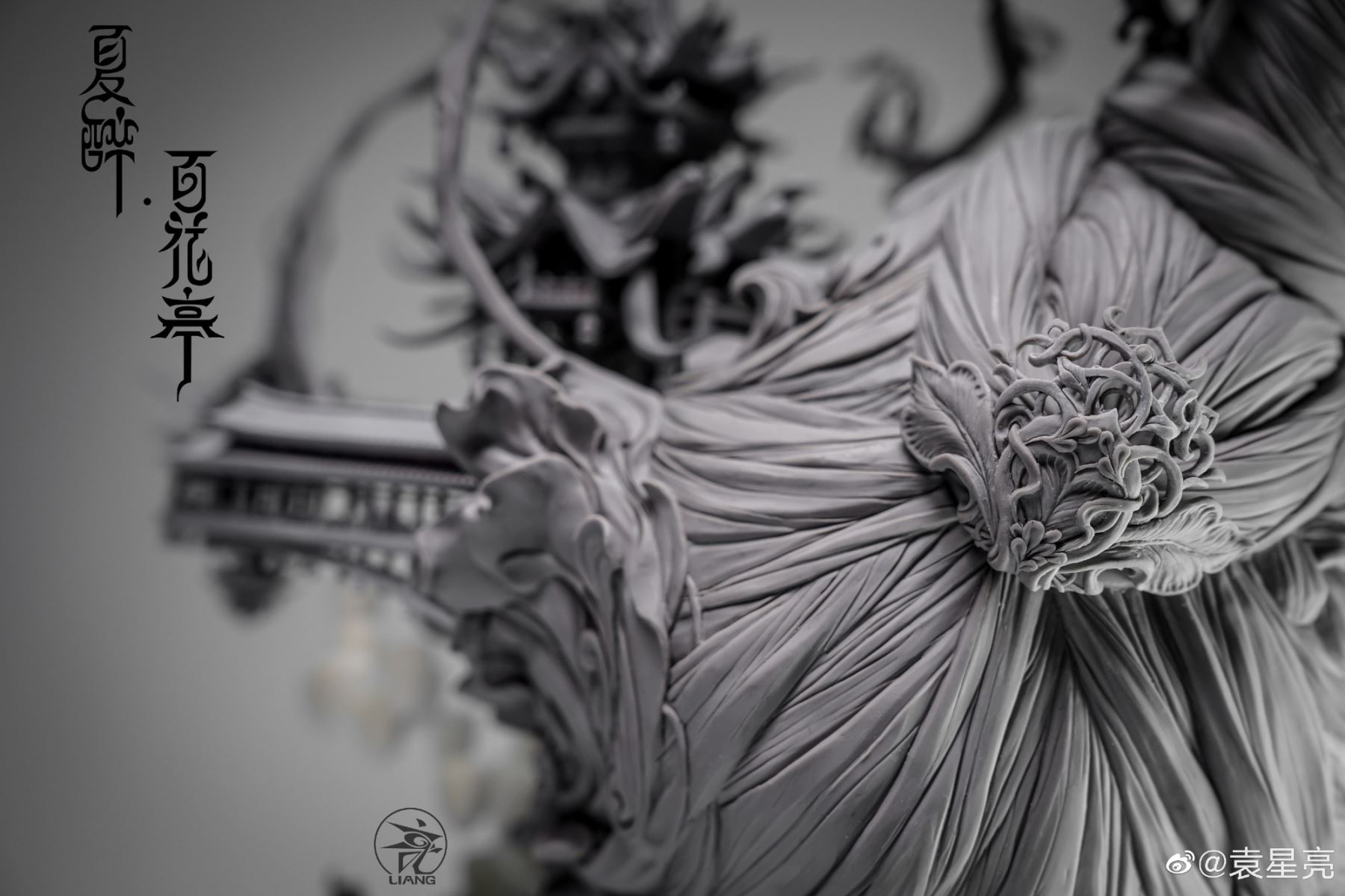 Summer Drunk Hundred Flowers Pavilion