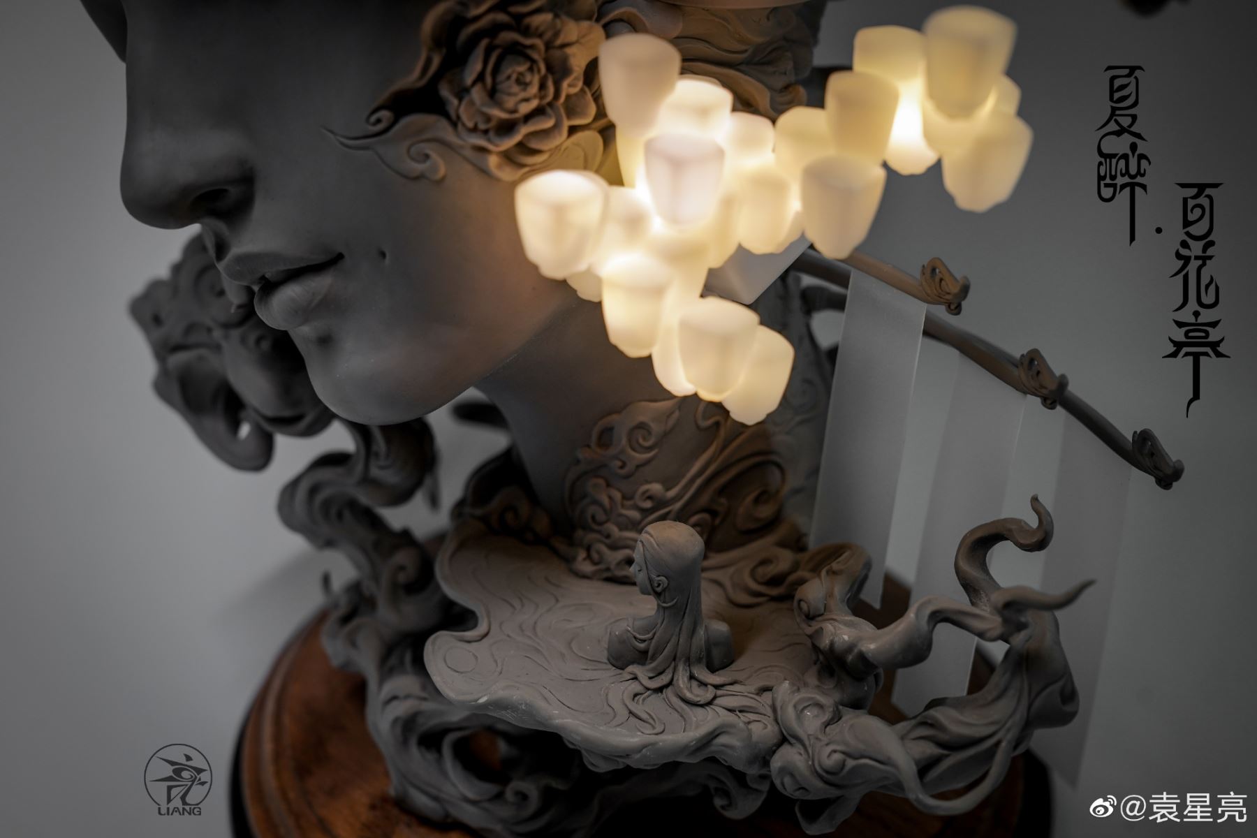 Summer Drunk Hundred Flowers Pavilion