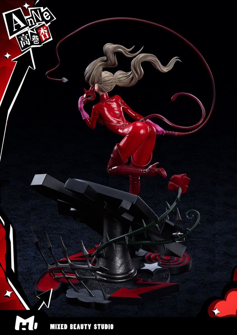 Anne Takamaki 1/4