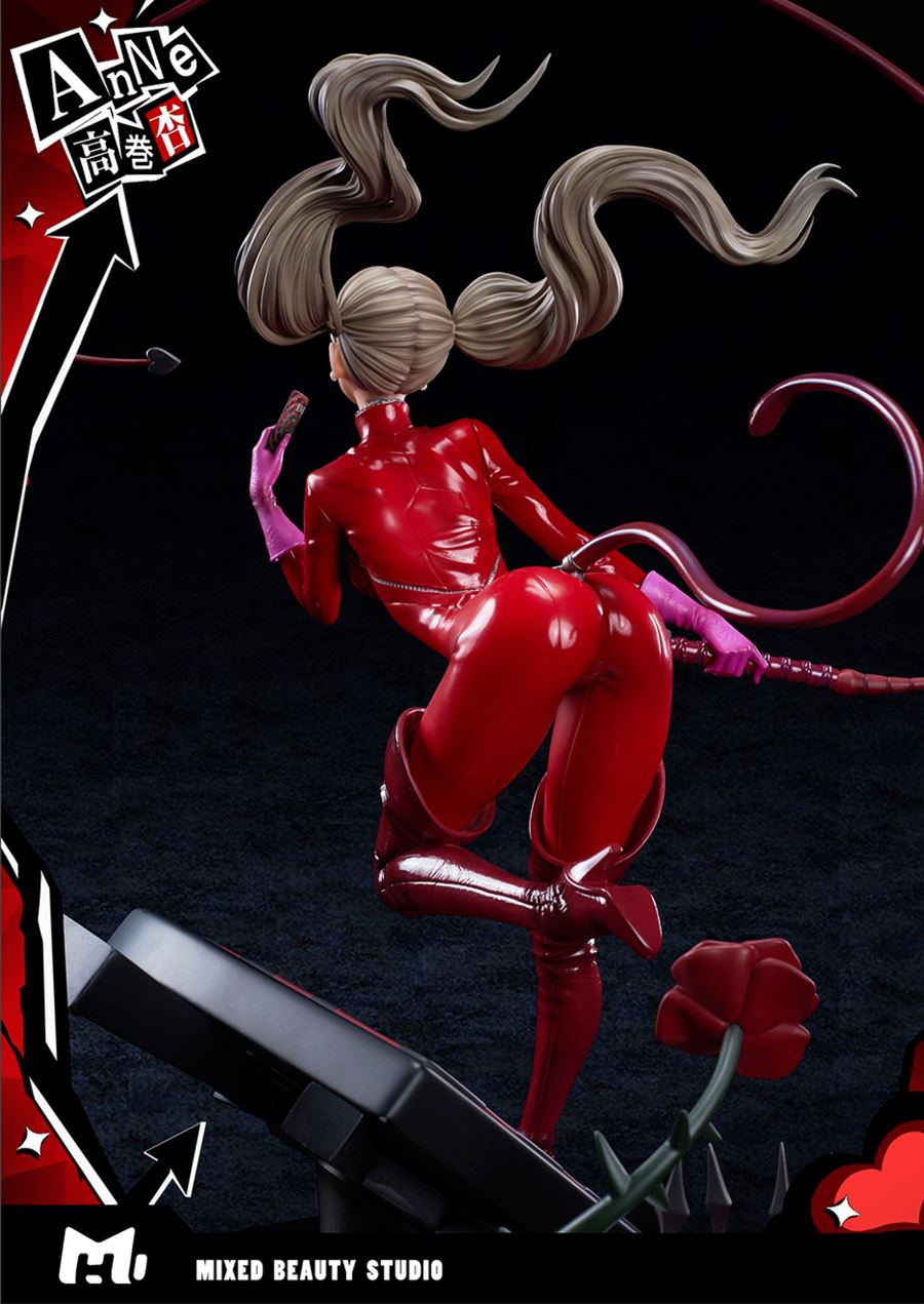 Anne Takamaki 1/4