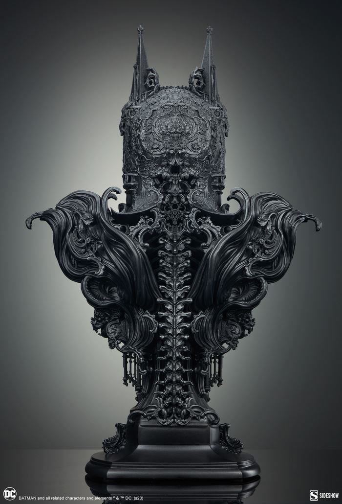 GOTHAM CITY'S SHADOW: BATMAN