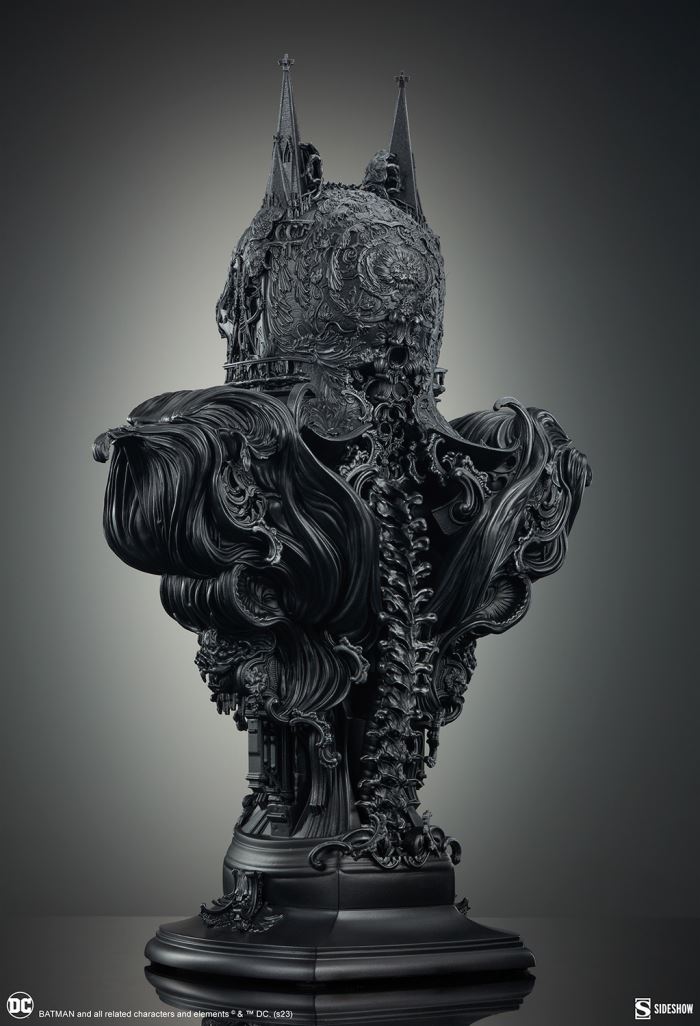 GOTHAM CITY'S SHADOW: BATMAN