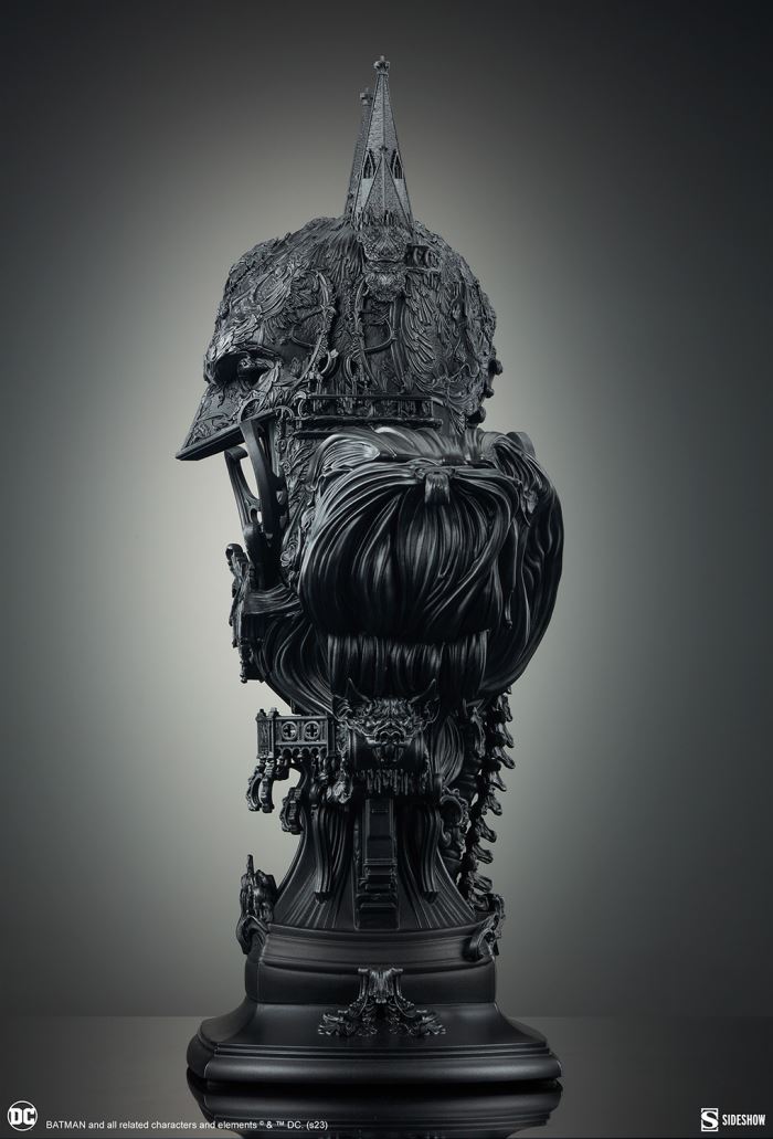 GOTHAM CITY'S SHADOW: BATMAN