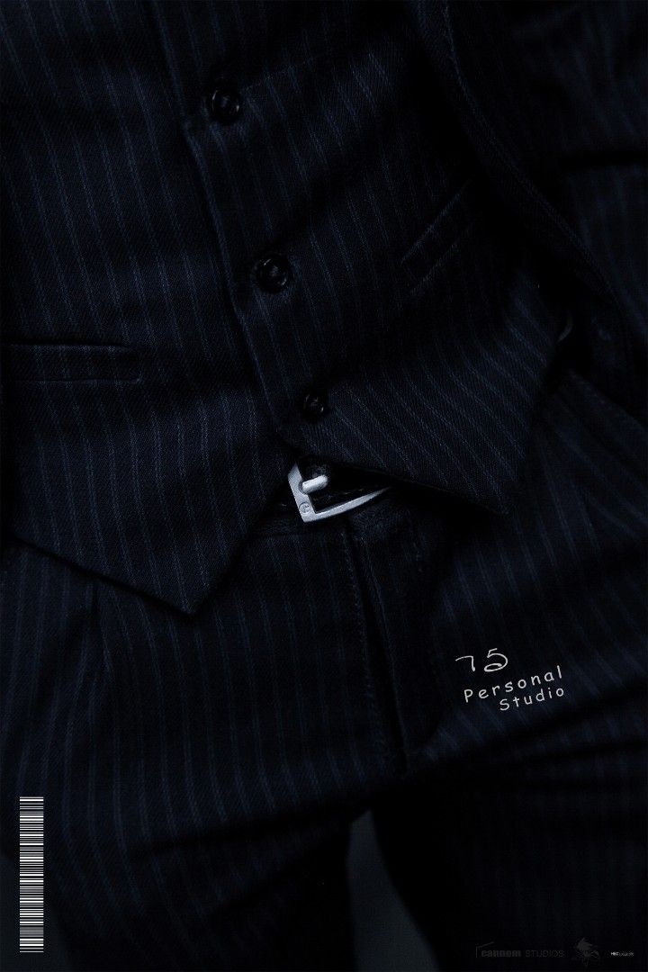 CANNIM Batman BRUCE WAYNE suit version 1/3 full body portrait